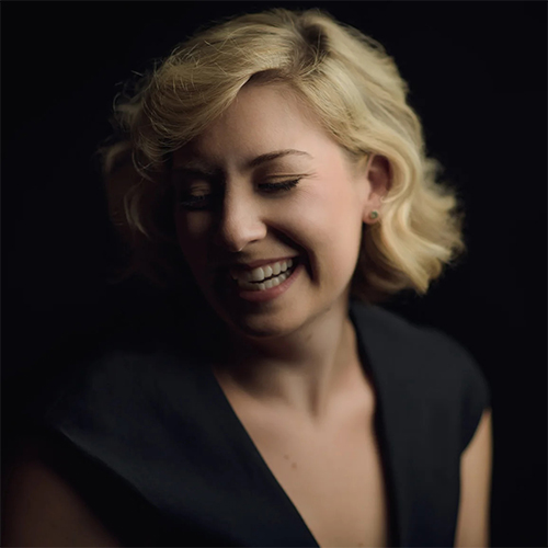 Diana Newman, soprano Diana Newman, soprano