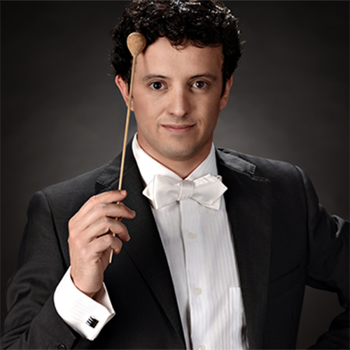 Thiago Tiberio, conductor
